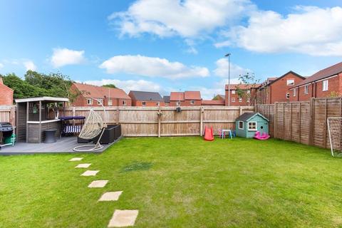 31 Loachbrook Farm Way, Congleton, CW12 4BF