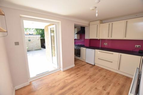 2 bedroom terraced house to rent, Emsworth Grove, Maidstone
