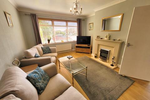 74 Rockfields, Porthcawl, CF36 3NT