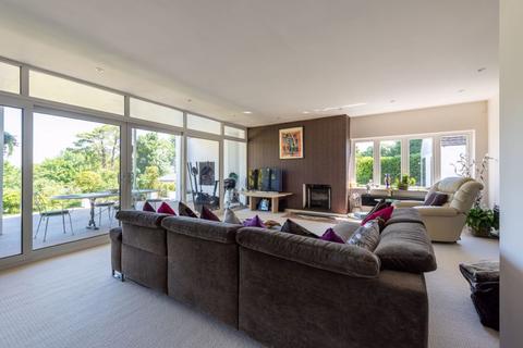 The Beeches Guildford Road, Effingham, Leatherhead, KT24 5QL