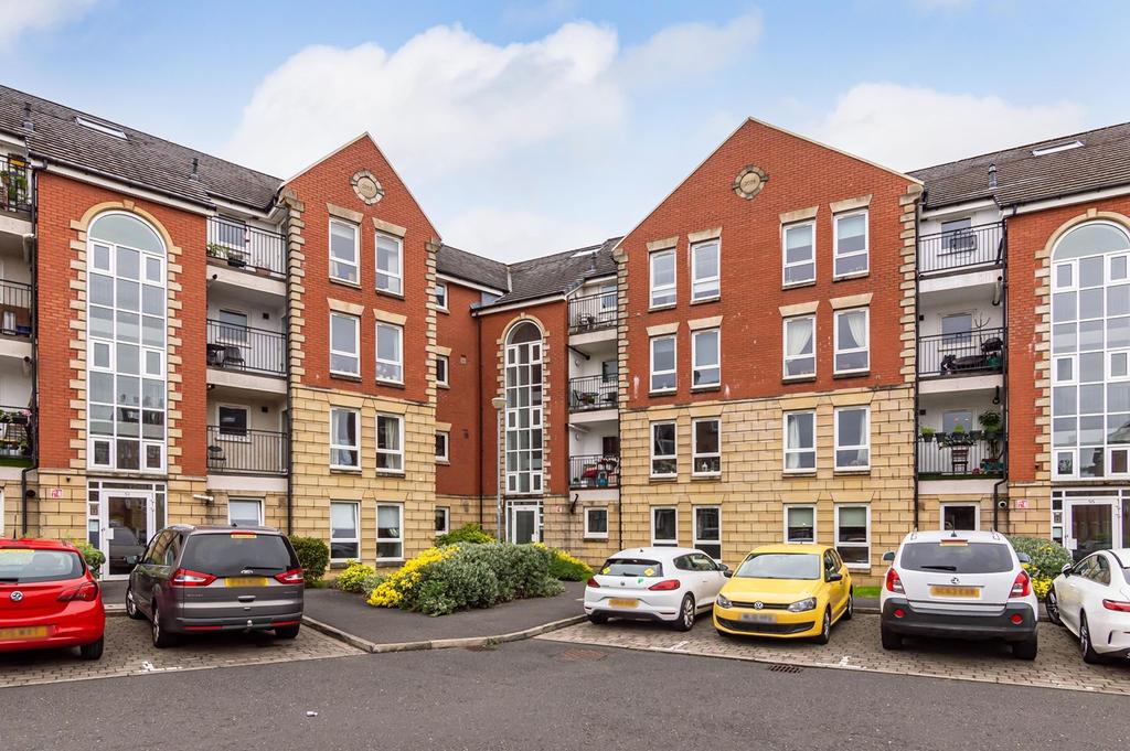 Greenhead Street, Bridgeton, Glasgow, G40 3 bed flat £160,000