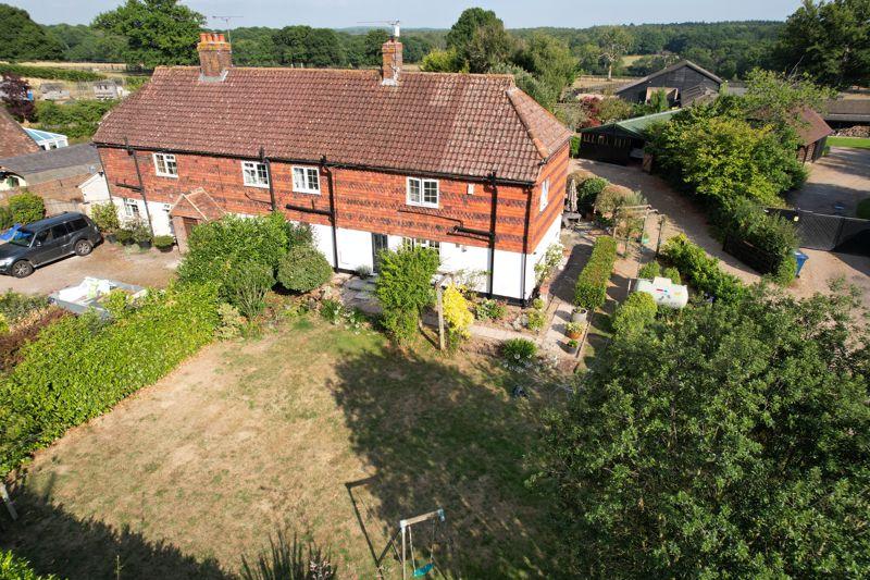 High Street Green, Chiddingfold 3 bed semidetached house £995,000