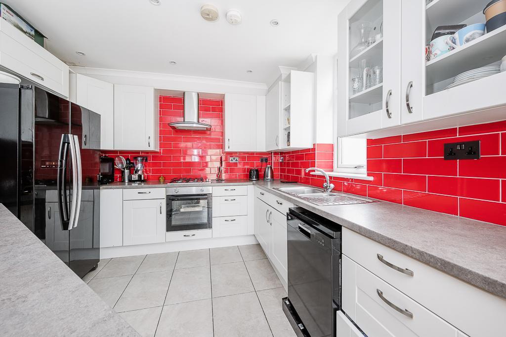 Superb Kitchen/B"fast Area