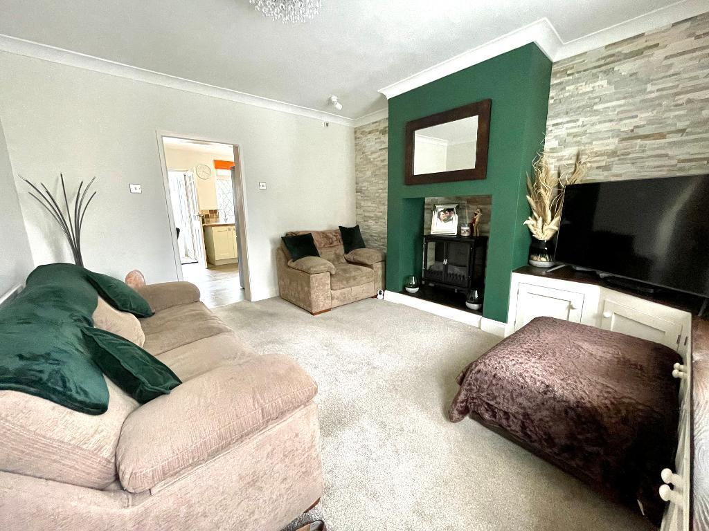 Watson Street, Hoyland Common... 2 bed terraced house £130,000