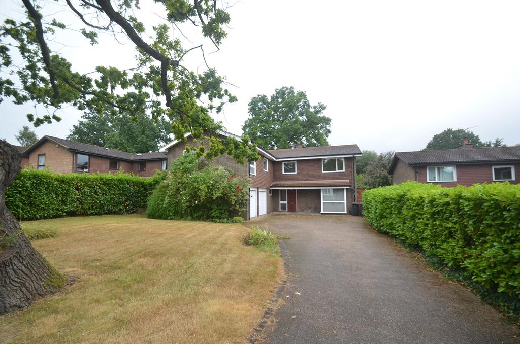 Mapledale Avenue, Croydon, Surrey, CR0 6 bed detached house £1,100,000