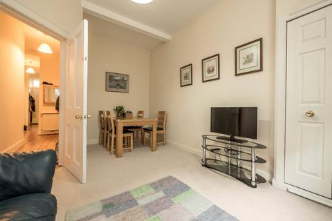 2 bedroom flat to rent, Gardner's Crescent, Edinburgh, EH3