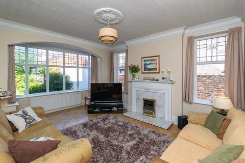 4 bedroom semi-detached house for sale - Rowsley Road, Lytham St Annes, FY8