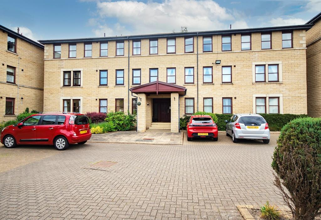 Boe Court, Dunblane, FK15 2 bed apartment £195,000