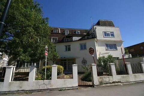 1 bedroom flat for sale - Queensway, Southampton, SO14
