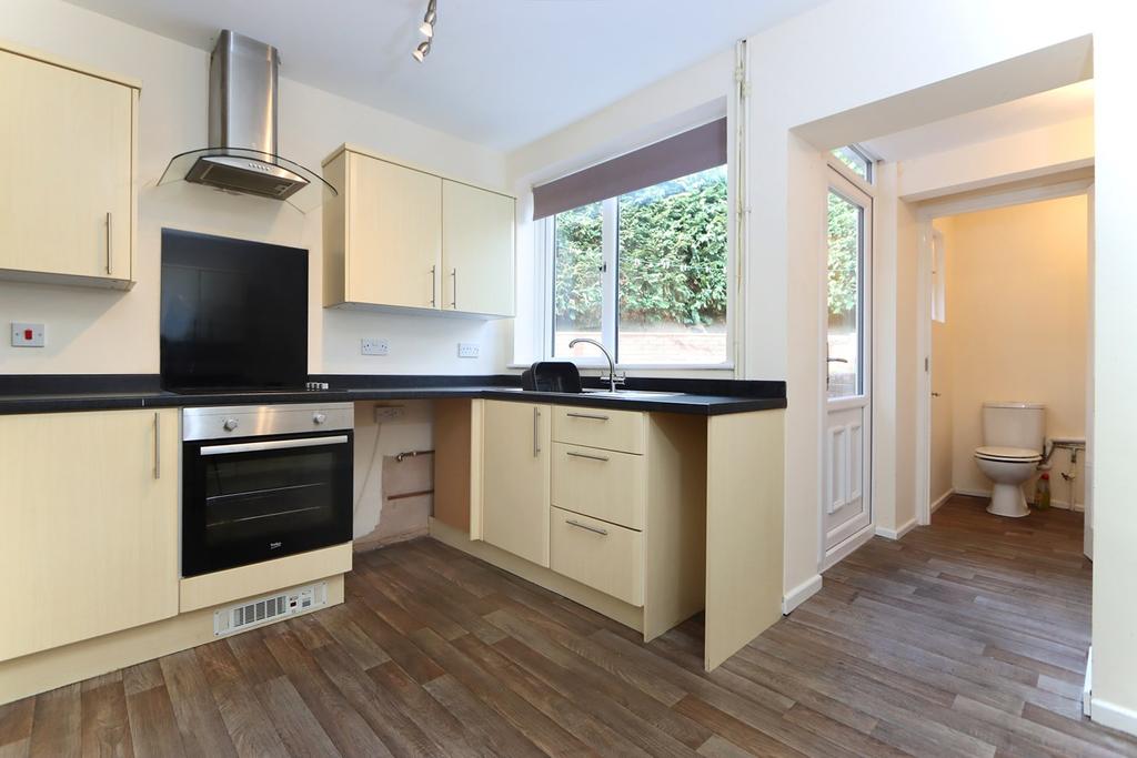 The Broadway, Norton, Stourbridge, DY8 3 bed semidetached house £995