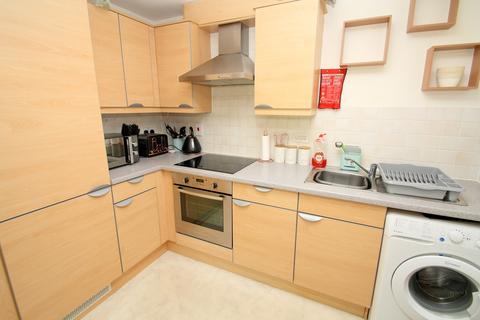 1 bedroom apartment for sale - Douglas Road, Stanwell, Staines-upon-Thames, TW19