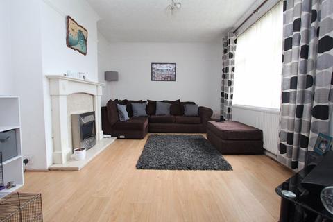 3 bedroom terraced house for sale - Dock View Road, Barry