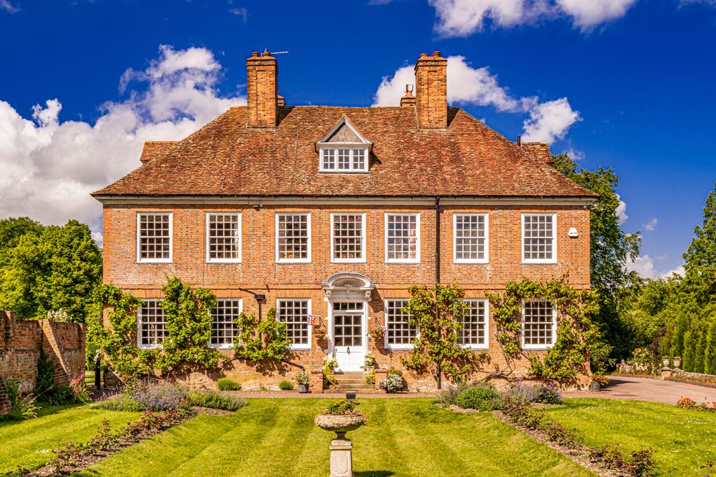 Aston Tirrold Manor, Aston Tirrold, OX11 17 bed detached house for sale