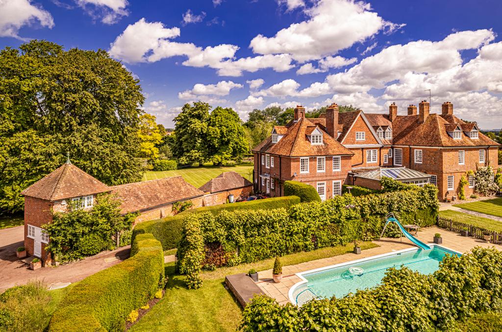 Aston Tirrold Manor, Aston Tirrold, OX11 17 bed detached house for sale