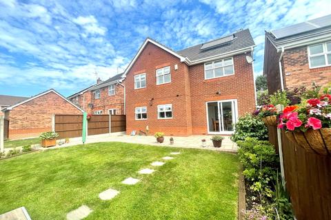 4 bedroom detached house for sale - Herongate Road, Leicester, LE5