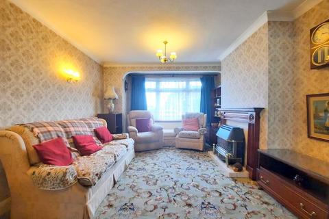 22 Compton Road, Hayes, UB3 2AY