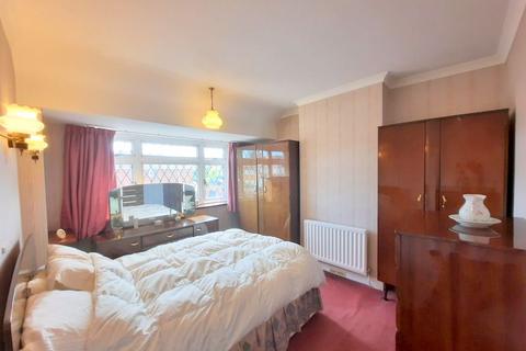 22 Compton Road, Hayes, UB3 2AY