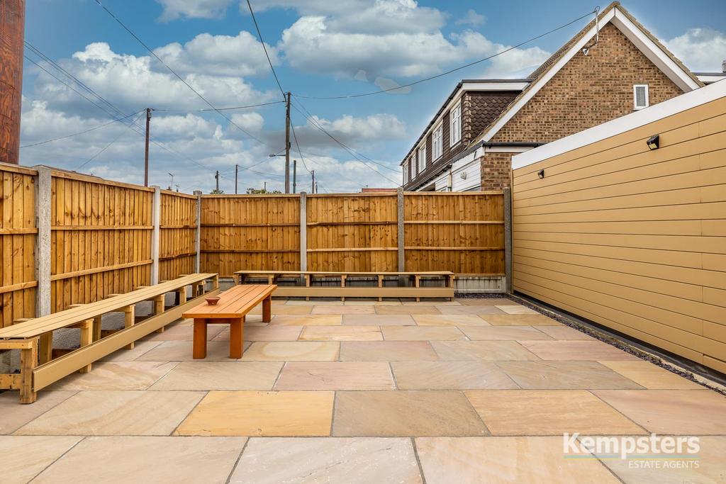Rear Garden 3.jpg
