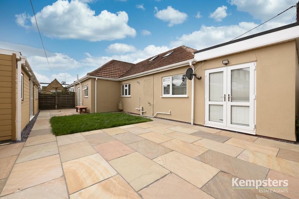 Rear Garden 2.jpg