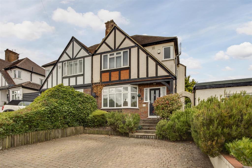 Little Bushey Lane, Bushey 3 bed semidetached house for sale £750,000