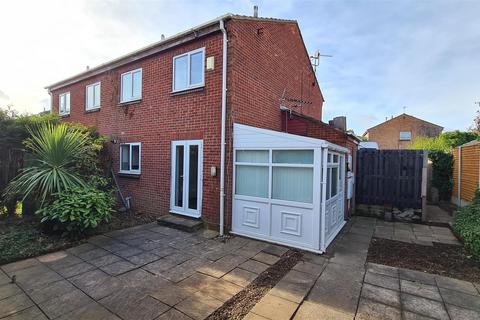 9 Armstrong Walk, Maltby, Rotherham, S66 8QQ