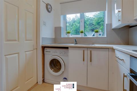 9 Armstrong Walk, Maltby, Rotherham, S66 8QQ