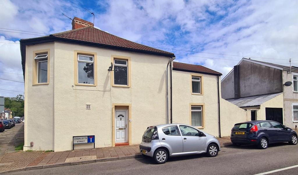Charlotte Street, Cogan 4 bed end of terrace house £1,200 pcm (£277 pw)
