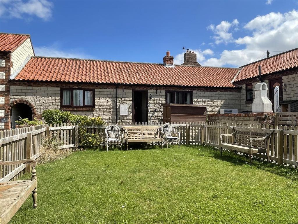 Main Street, Flixton, Scarborough 2 bed terraced bungalow £170,000