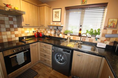 28 Hazel Pear Close, Horwich, Bolton, BL6 5GS