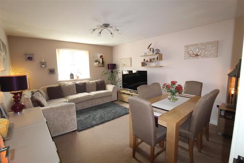 28 Hazel Pear Close, Horwich, Bolton, BL6 5GS