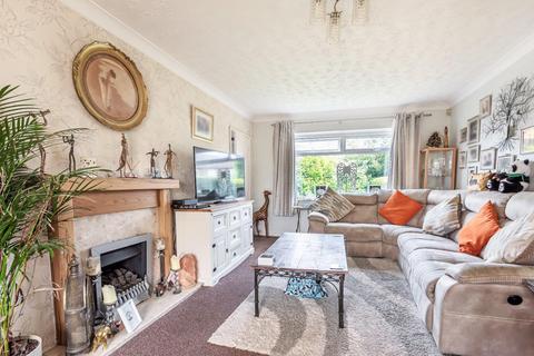 68 Ainsty Crescent, Wetherby, LS22 7QR
