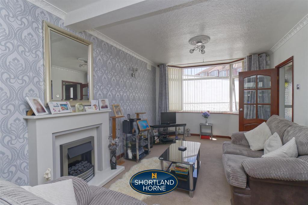 Cornelius Street, Cheylesmore, Coventry 3 bed end of terrace house £