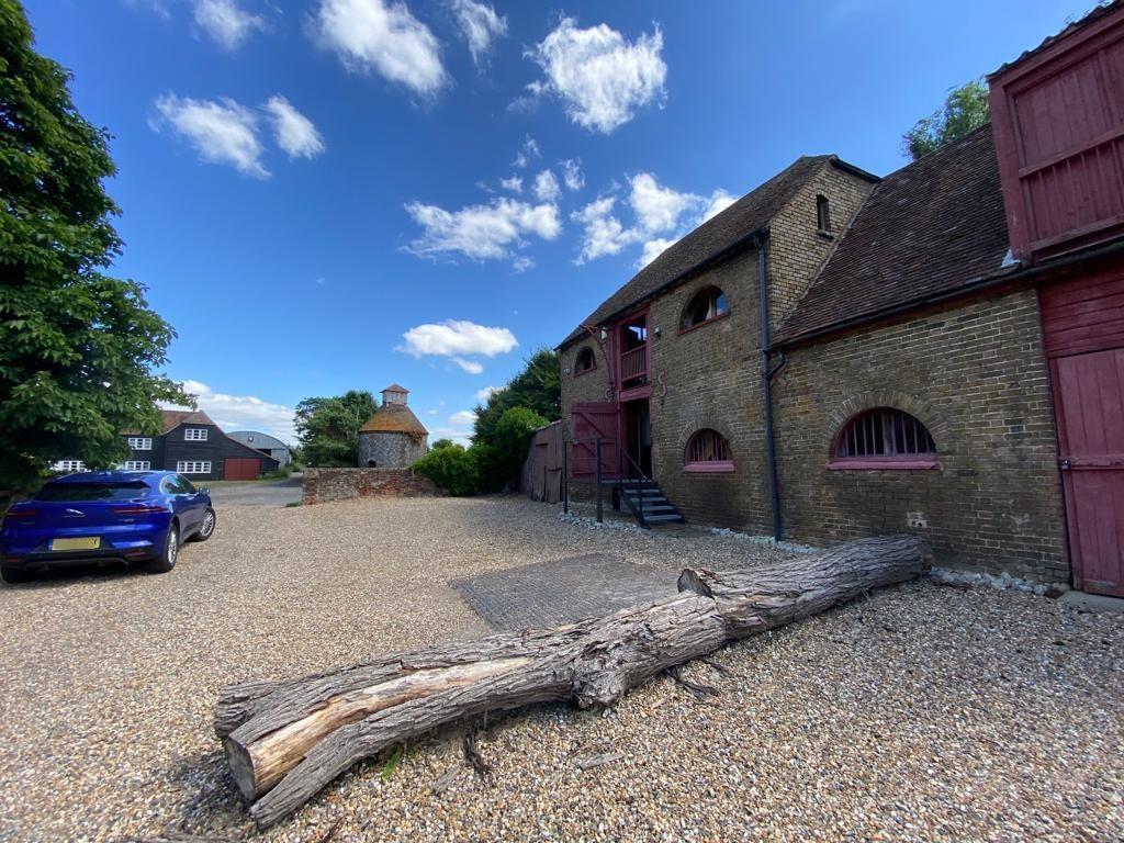 Horton Road, Horton Kirby, Dartford Office £1,250 pcm (£288 pw)