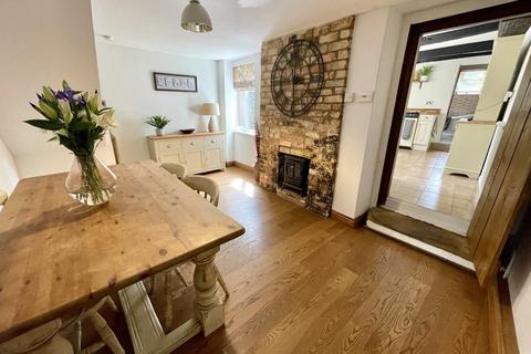 11 Coldstream Lane, Hardingstone, Northampton, NN4 6DB