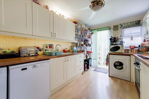73 Pontefract Road, Bromley, BR1 4RB