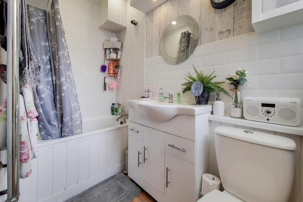 7 Bathroom 1-0.jpg