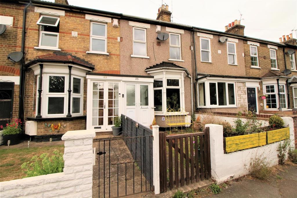 Broomstick Hall Road, WALTHAM ABBEY 3 bed terraced house £395,000