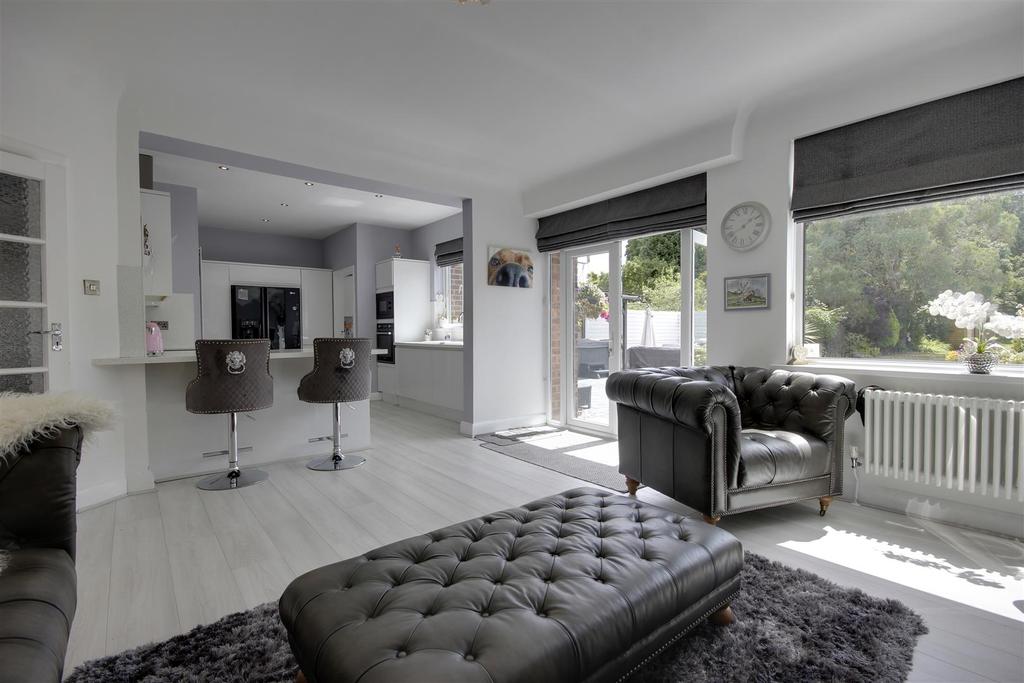 Living Kitchen