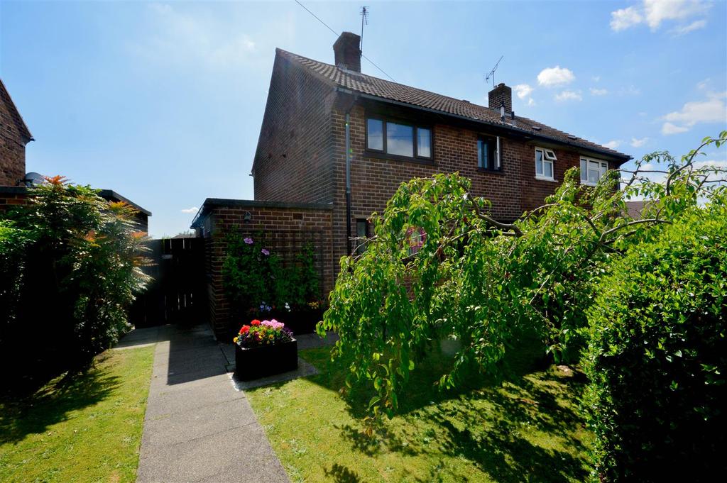 Ash Crescent, Eckington, Sheffield, S21 3 bed semidetached house for