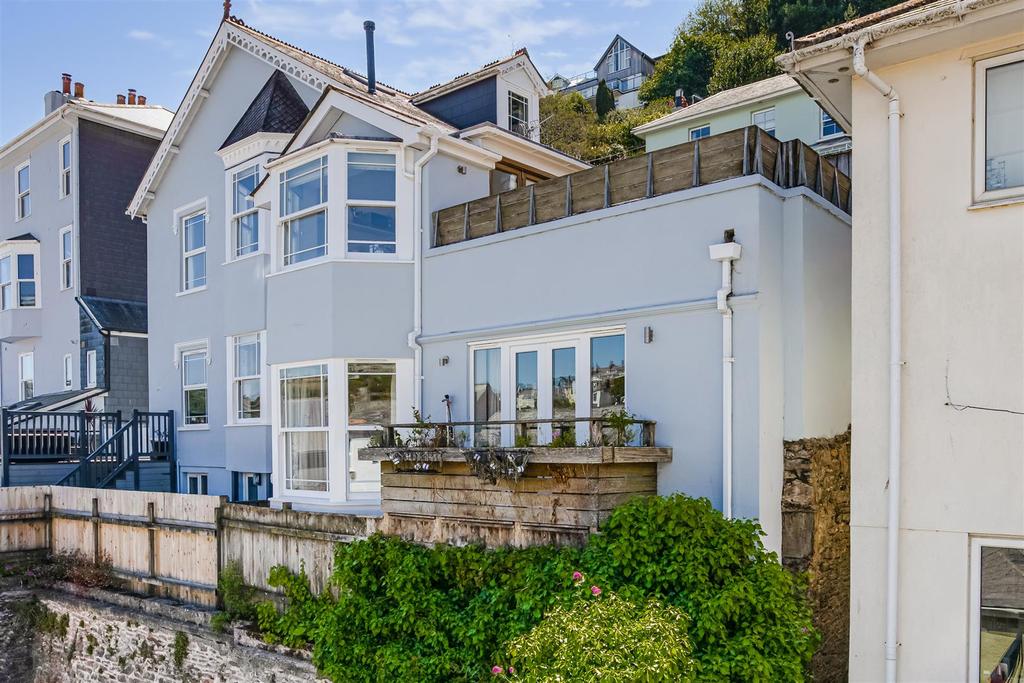 South Ford Road, Dartmouth 2 bed apartment for sale £260,000