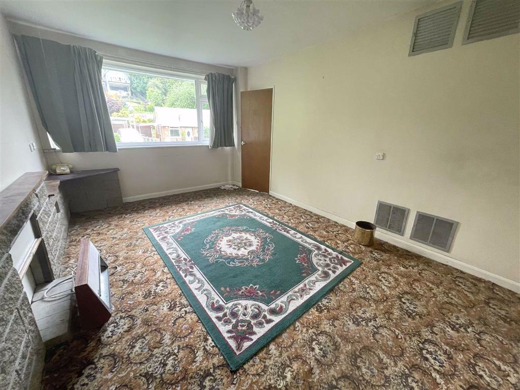 Monkmoor Road, Oswestry, SY11 2 bed property £150,000