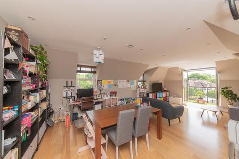 3 bedroom flat for sale - Holders Hill Road, Hendon