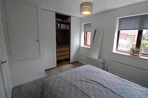 2 bedroom house for sale - Sandpiper Close, Burton Latimer, Kettering