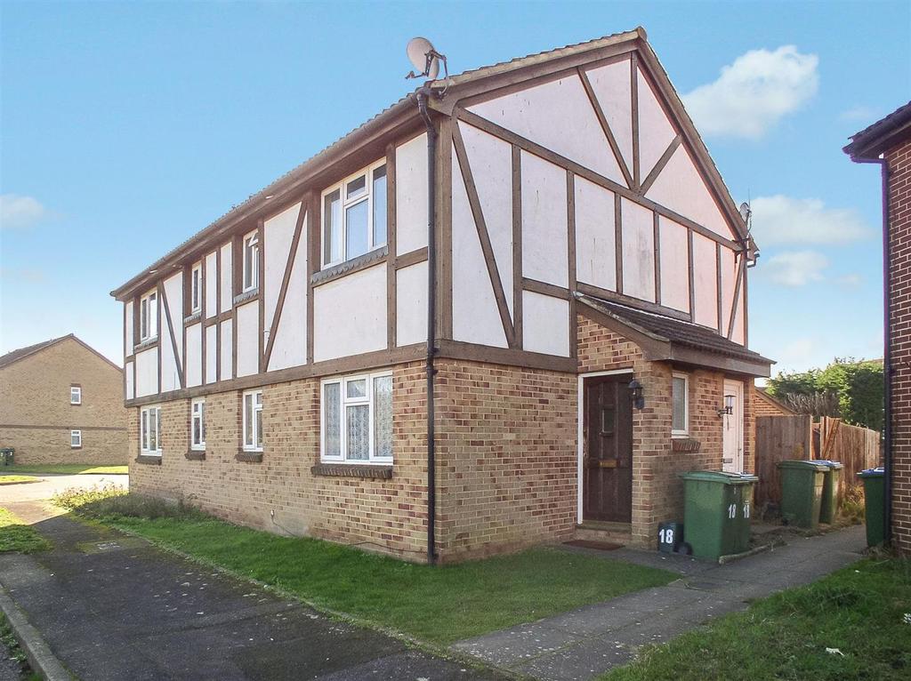 Telford Drive, Walton on Thames, Surrey 1 bed semidetached house £