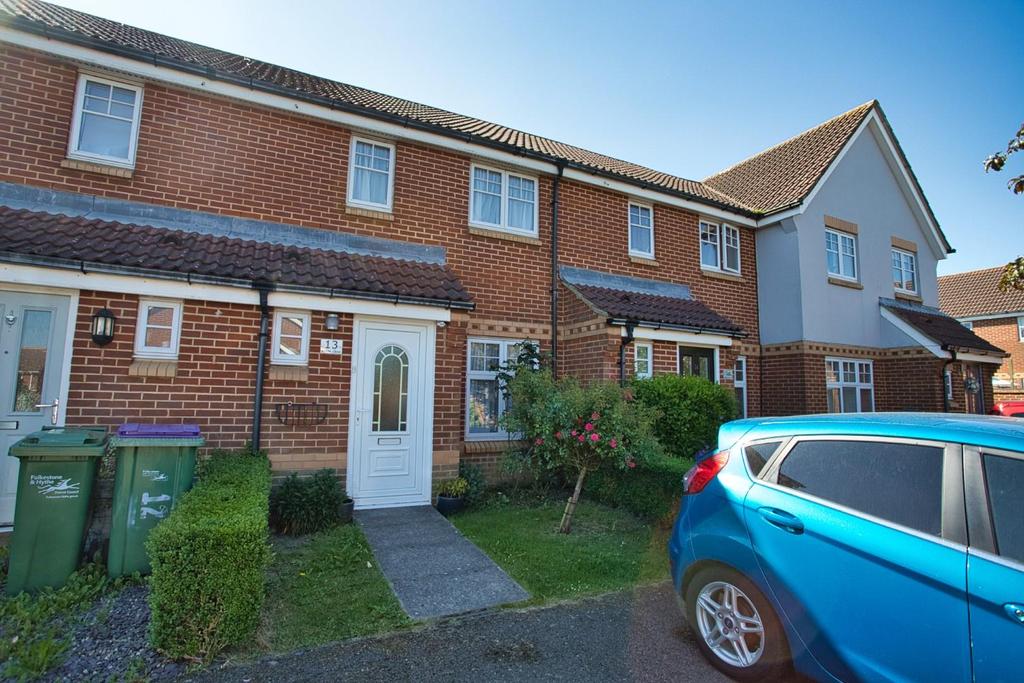 Kirton Close, Hawkinge, Folkestone 2 bed terraced house £240,000