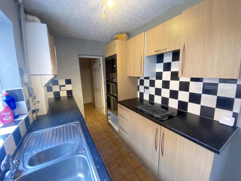 Canterbury Road Colchester Essex 3 bed semidetached house £240,000