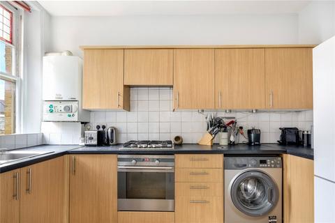 2 bedroom flat to rent, Mildenhall Road, Clapton, London, E5