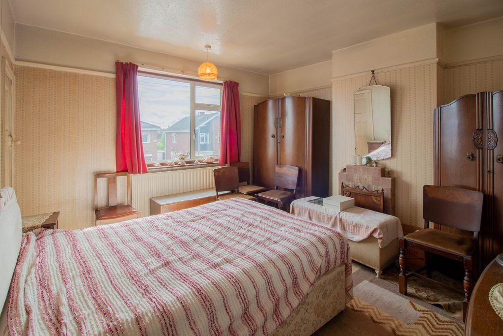 Bedroom 1 (Double)