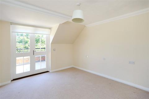 1 bedroom apartment for sale - Hawthorn Lodge, Longbridge, Farnham, Surrey, GU9