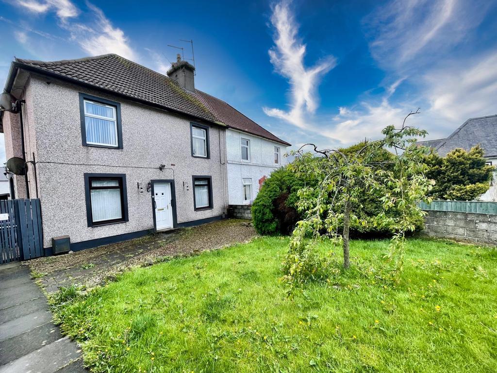 62 Western Crescent, Kilbirnie 2 bed apartment £49,995